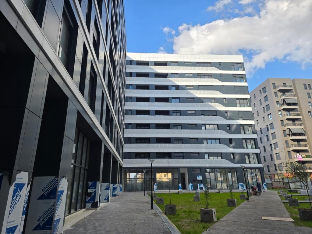 Apartament ne Paralel Living