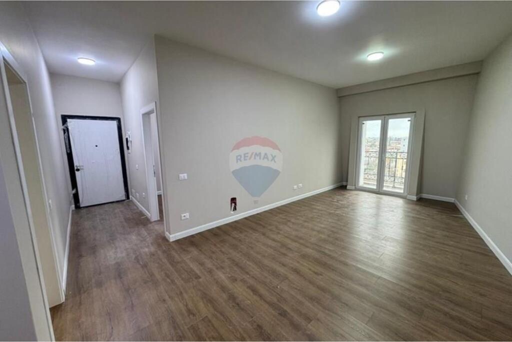 APARTAMENT 1+1 PER SHITJE TE PORTA TIRANA E RE