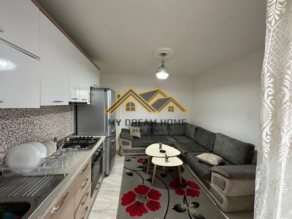 JEPET ME QERA APARTAMENTI 2+1 DURRES