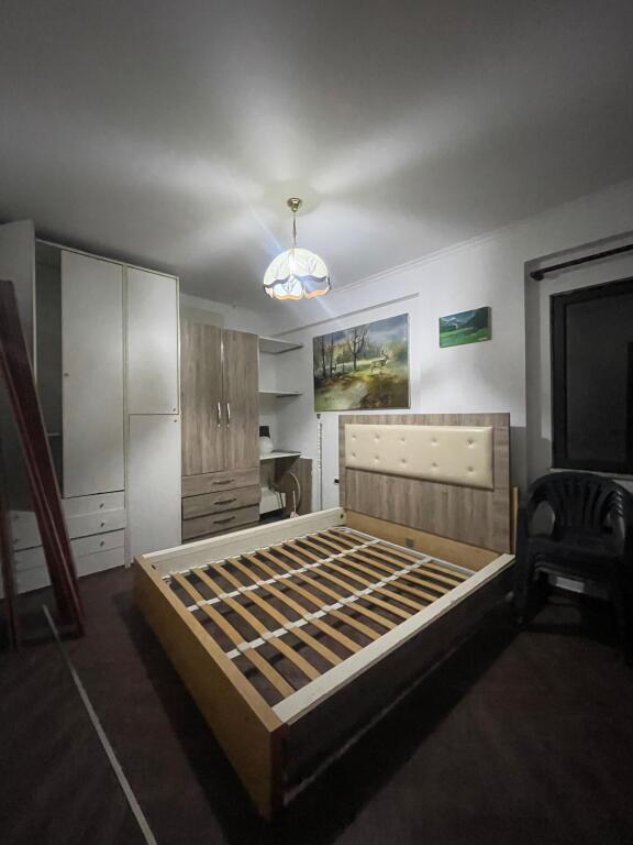 Apartament 2+1+2 me qira - Komuna e Parisit