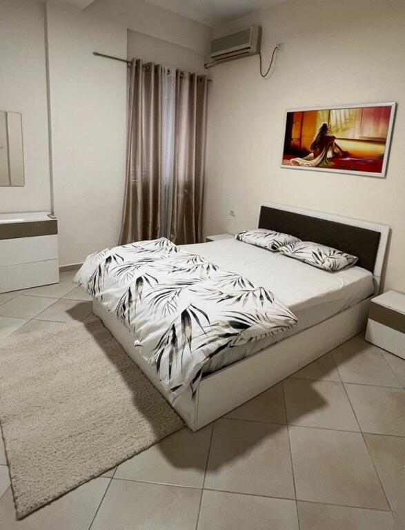 Apartament 1+1, Fresku