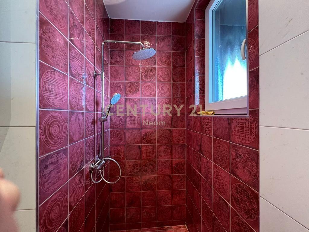 Jepet me qira apartament 1+1 – Komuna e Parisit