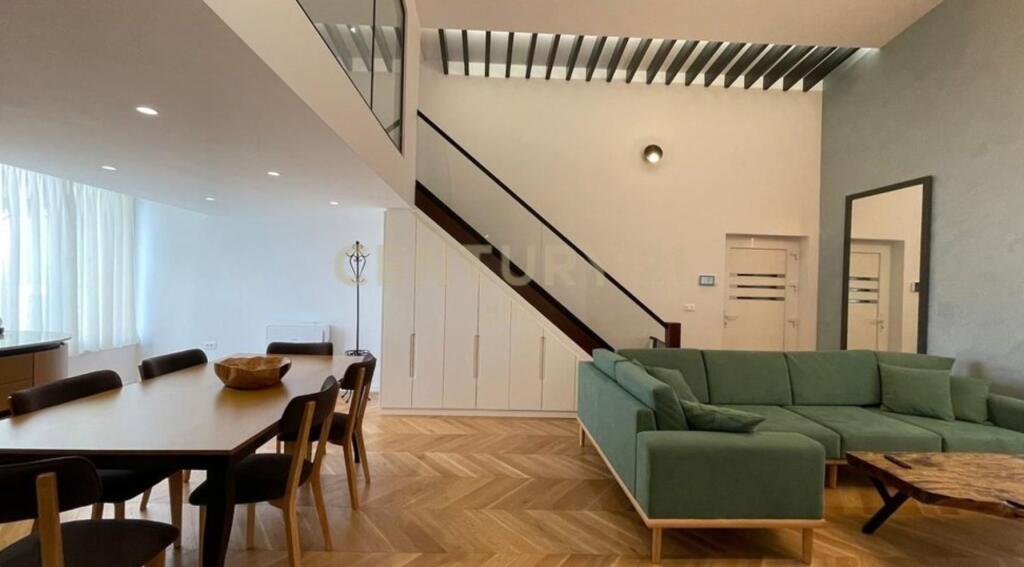 🌟 In affitto – 3+1 con veranda e parcheggio, residenza tranquilla vicino al Giardino Botanico