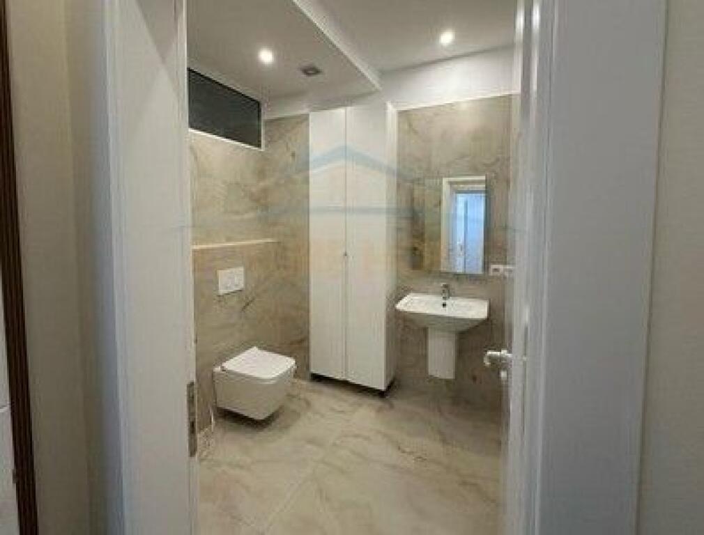 Shitet, Apartament 2+1+2+Garazh, Selitë (Shumë pranë Rezidencës Euro 3D)
