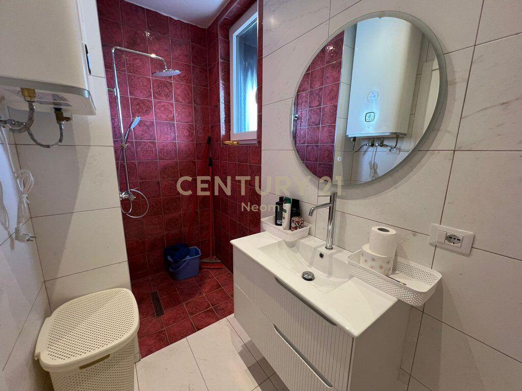 Jepet me qira apartament 1+1 – Komuna e Parisit