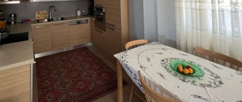 🌟 Shitet Apartament 2+1 – Kodra e Diellit (Banesë &amp; Investim)