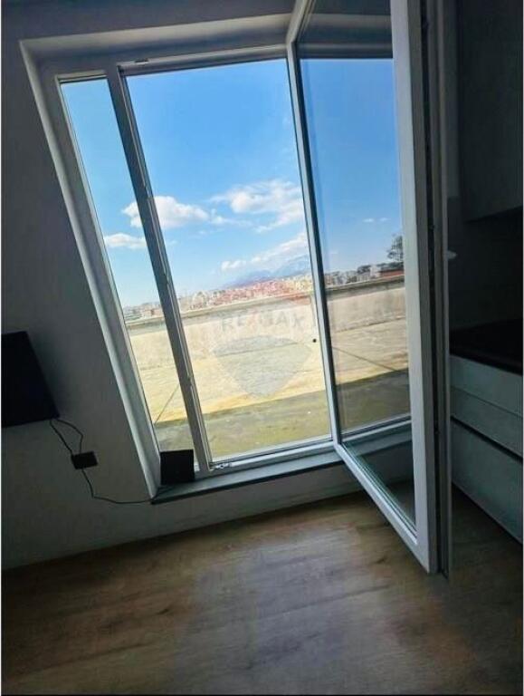 jepet apartament me qera, ish tregu elektrik