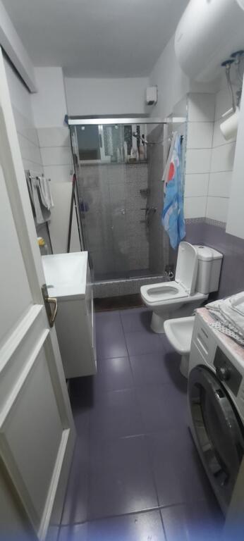 Shitet okazion apartament 2+1 ne Qender 250,000 euro (98m2) i