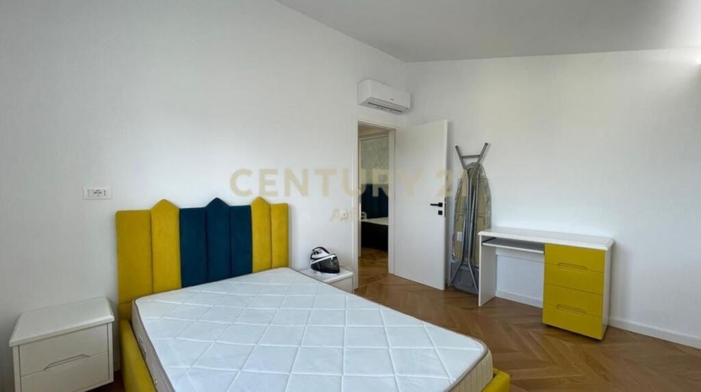 🌟 In affitto – 3+1 con veranda e parcheggio, residenza tranquilla vicino al Giardino Botanico