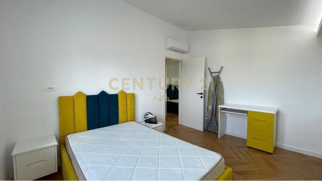 Apartament 3+1+Post Parkimi me qira tek Kopshti Botanik