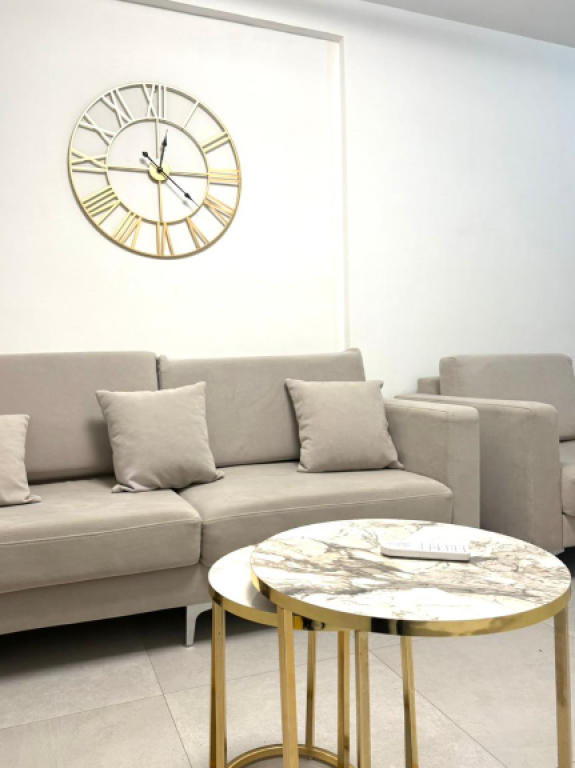 🏡 APARTAMENT 2+1 ME QIRA – MYSLYM SHYRI