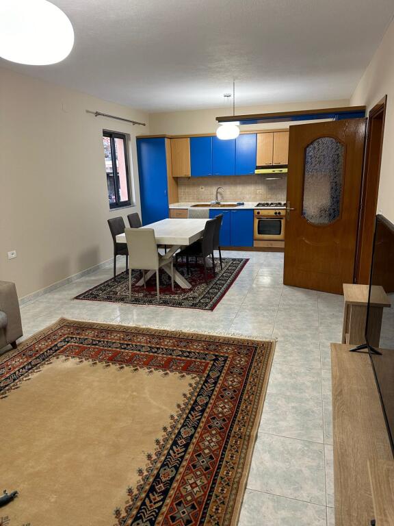 Jepet me Qira Apartament 2+1 – Shkoze !!!