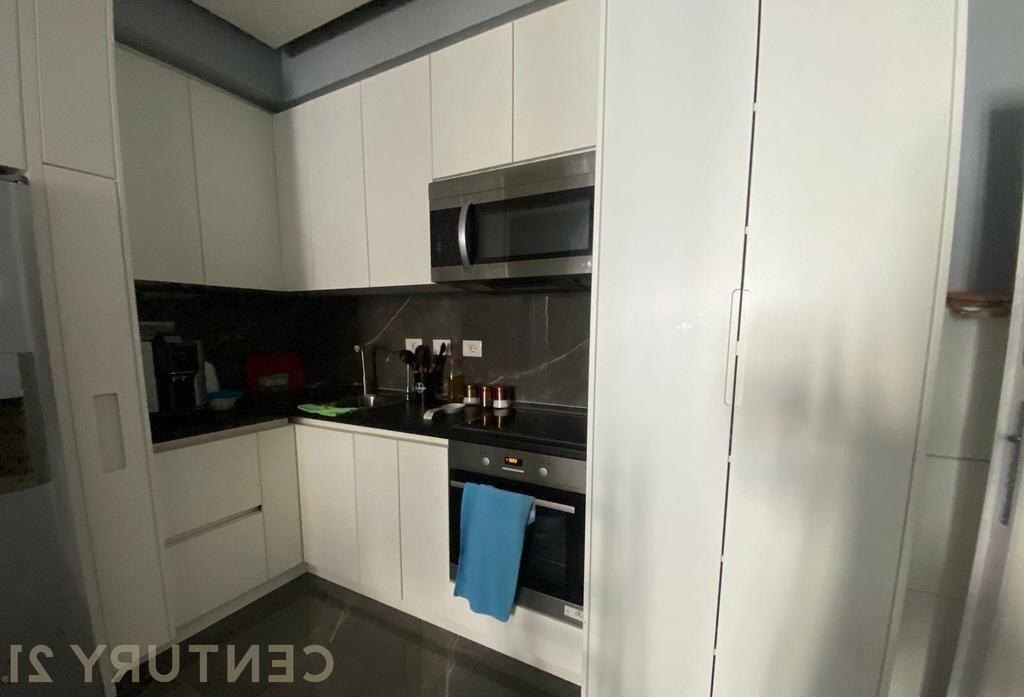 Apartament ne shitje 2+1+2 prane Vila Gold.