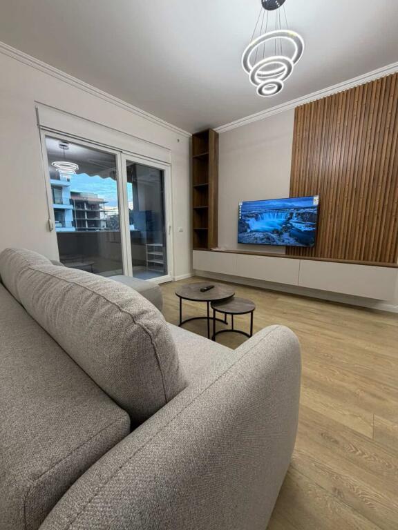 🏡 Jepet apartament 1+1 me qira prane Kika 2, Komuna e Parisit