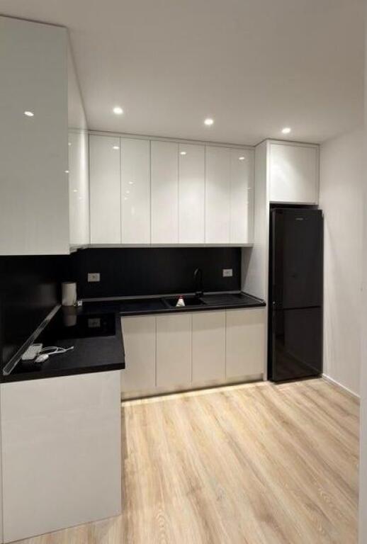 Shitet apartament 2+1 ne Astir