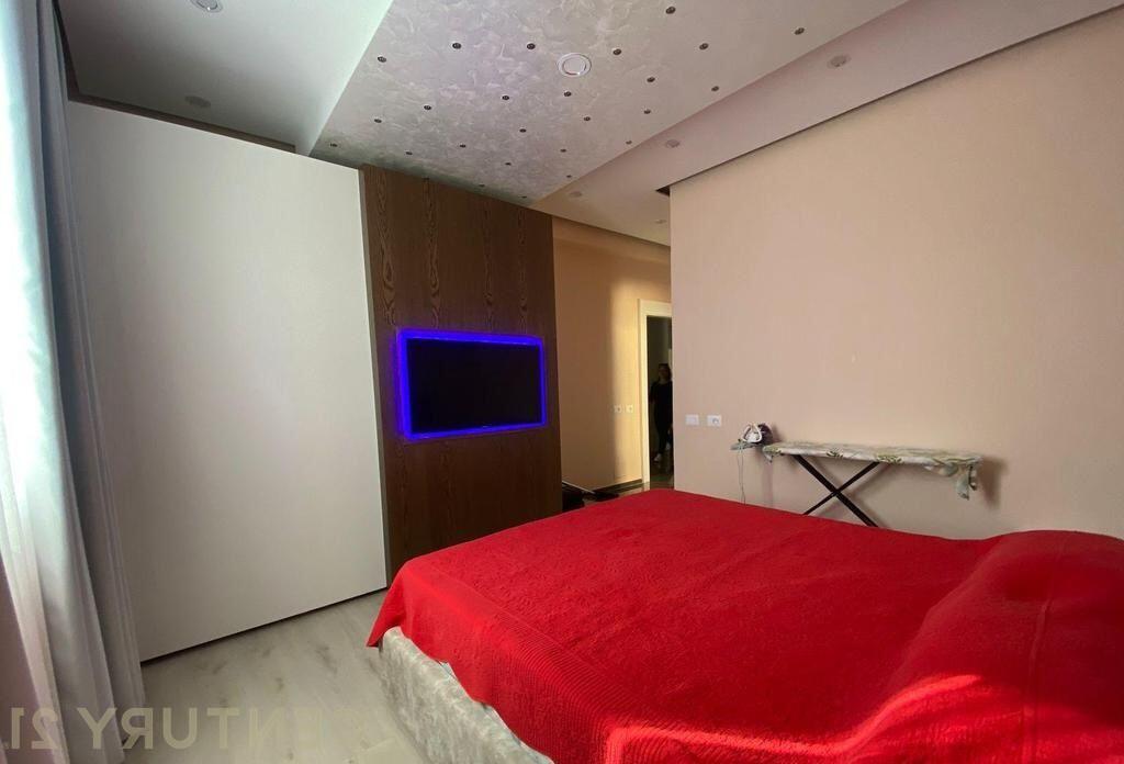 Apartament ne shitje 2+1+2 prane Vila Gold.