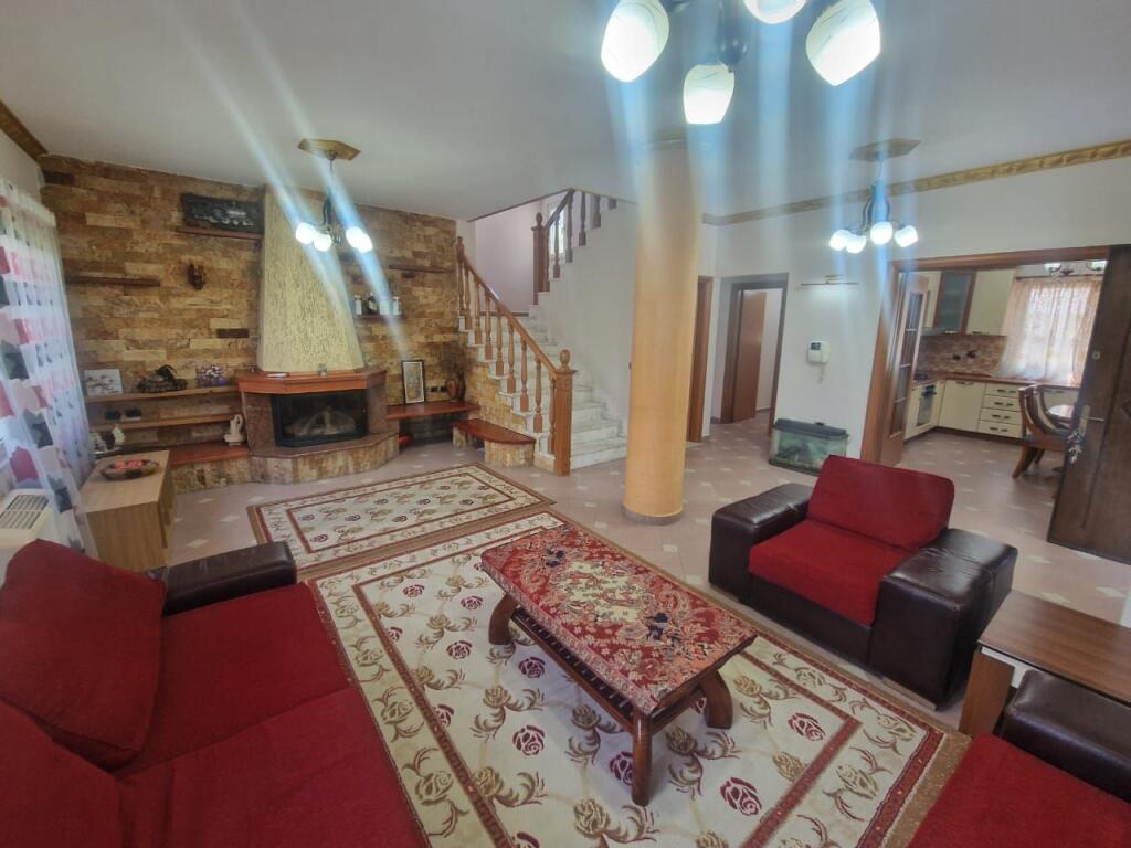 JEPET VILE ME QERA SELITE