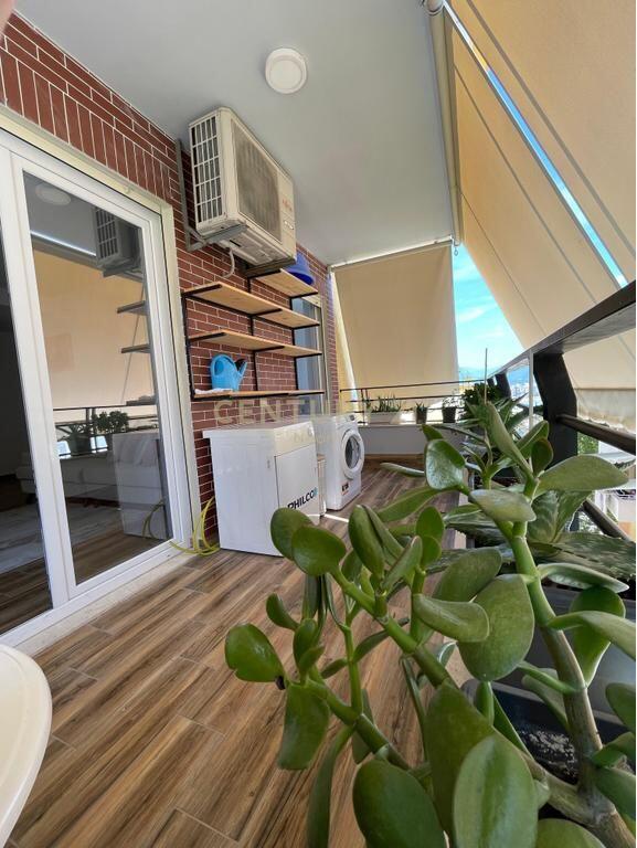 Appartamento 2+1+Posto Auto in Vendita a Kodra e Diellit. 250.000 € /Mese