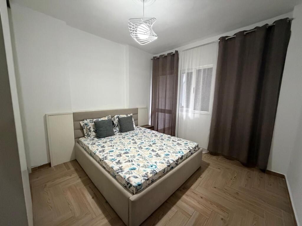 🏢Ne zonen e Don Boskos, shitet apartament 2+1,i mobiluar 155,000 EURO