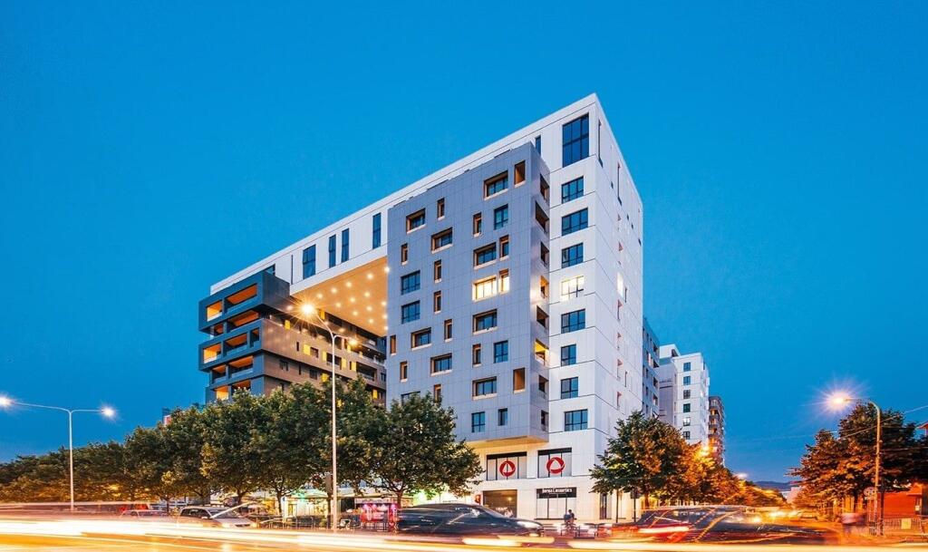 BUSINESS PREMISES AT THE SQUARE 21 COMPLEX