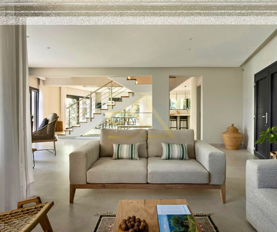 SHITET VILË LUKSOZE – KASSIOPI, KORFUZ, GREQI