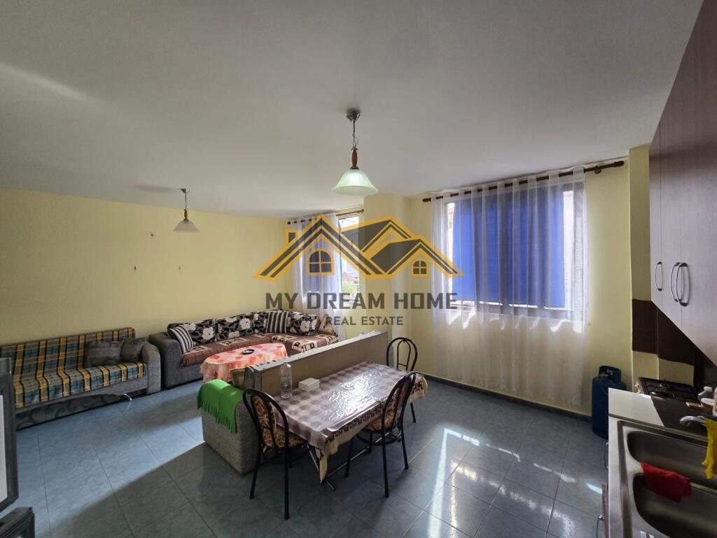 SHITET APARTAMENT AFER VILA KORAL!