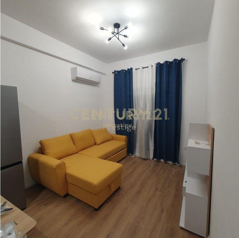 Jepet me qira apartament 1+1 në kompleksin “Mangalem 21”.