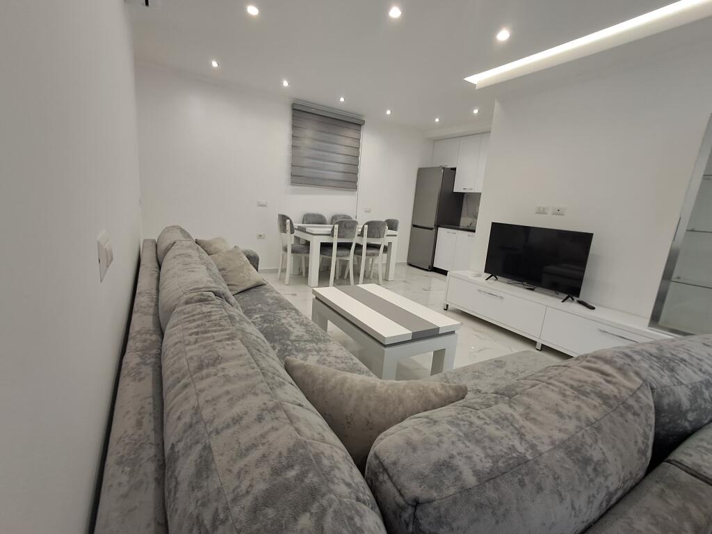 Jepet me qira apartament 2+1+2 + depo – Te Markata