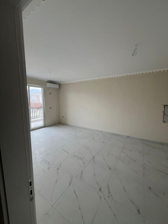 Apartament ne shitje 2+1