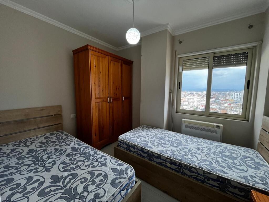 SHITET APARTAMENT 3+1+2 ME DEPO – ZONA ISH FABRIKA E BUKËS / ISH LUX MODA, DURRËS