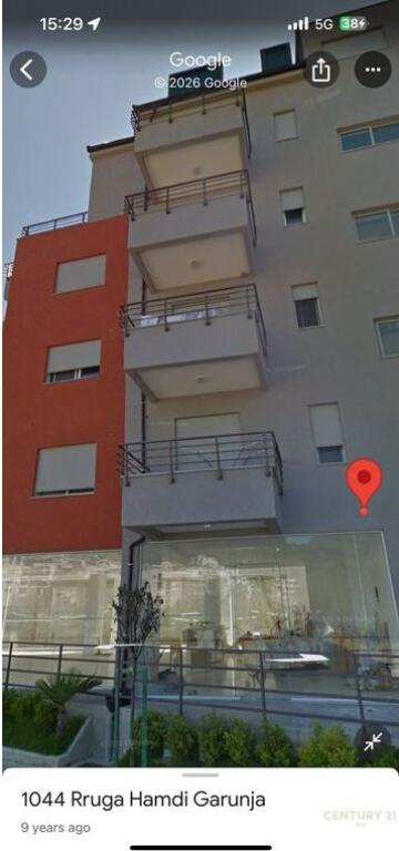 Commercial space for sale at Liqeni i Thate 390,000 €