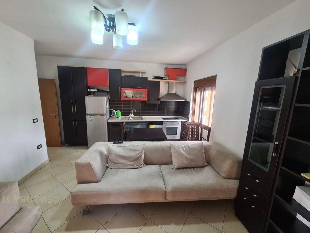 APPARTAMENTO 2+1+2 PRESSO 21 DHJETORI! 700 € /Mese