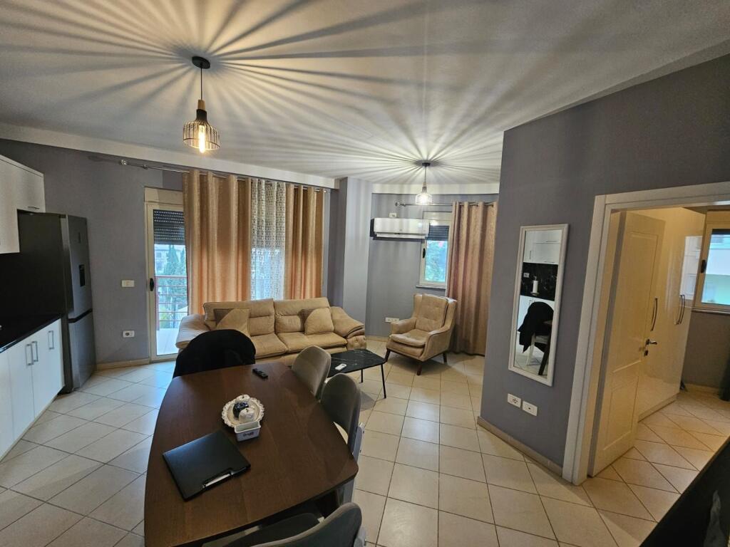 Apartament me qera 1+1 tek Kodra e Diellit (ID B2101456) Tirane