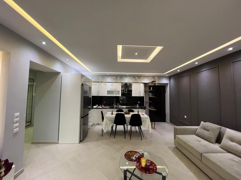 JAPIM ME QIRA APARTAMENT 2+1+2!