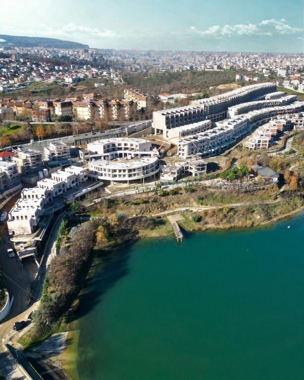 Duplex in vendita presso Swan Lake Residence, Lago di Farka ID D8142A20