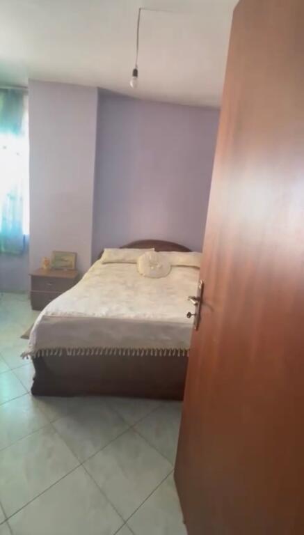 Apartament 2+1 me qera ne Misto Mame