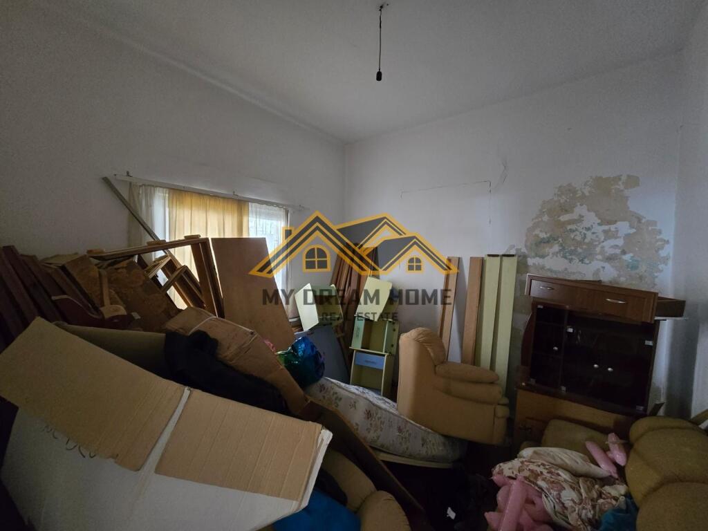 SHITET APARTAMENT 3+1 TEK EFTALI KOCI DURRES!