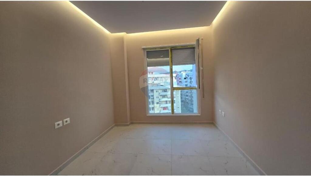 me qira ambient per zyra ose banim plus post Ofrohet me qira ambient per zyra ose banim