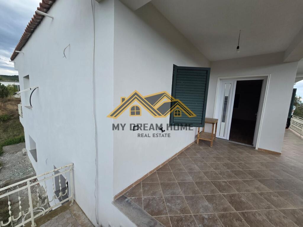 Shitet Vile Private Gjiri i Lalzit