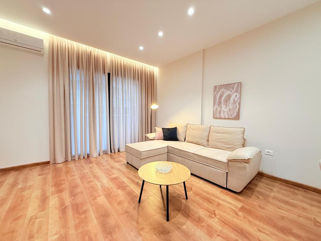JEPET ME QIRA APARTAMENT LUKSOZ 1+1+POST PARKIM  Spring Residence, Vasil Shanto