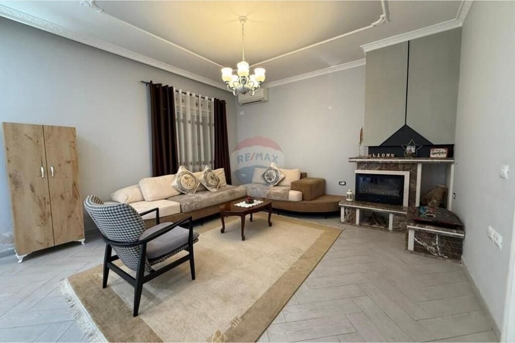 VENDIAMO VILLA A LAKNAS!