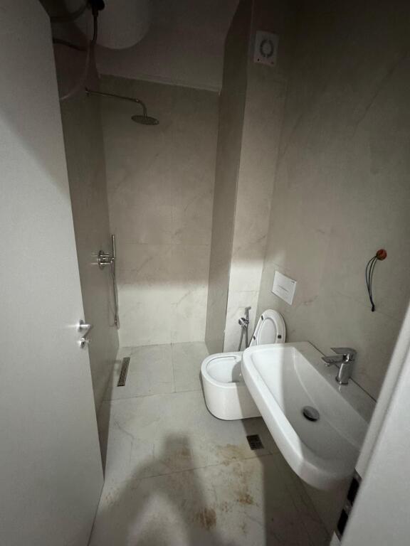 Jepet me qera 1+1 Ali Demi Kadiu