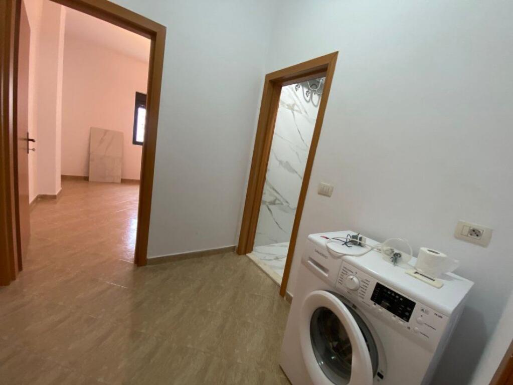 SHITET APARTAMENT 1+1 60 M2 NETO FLORIDA PLAZH DURRES​ 78000  EURO