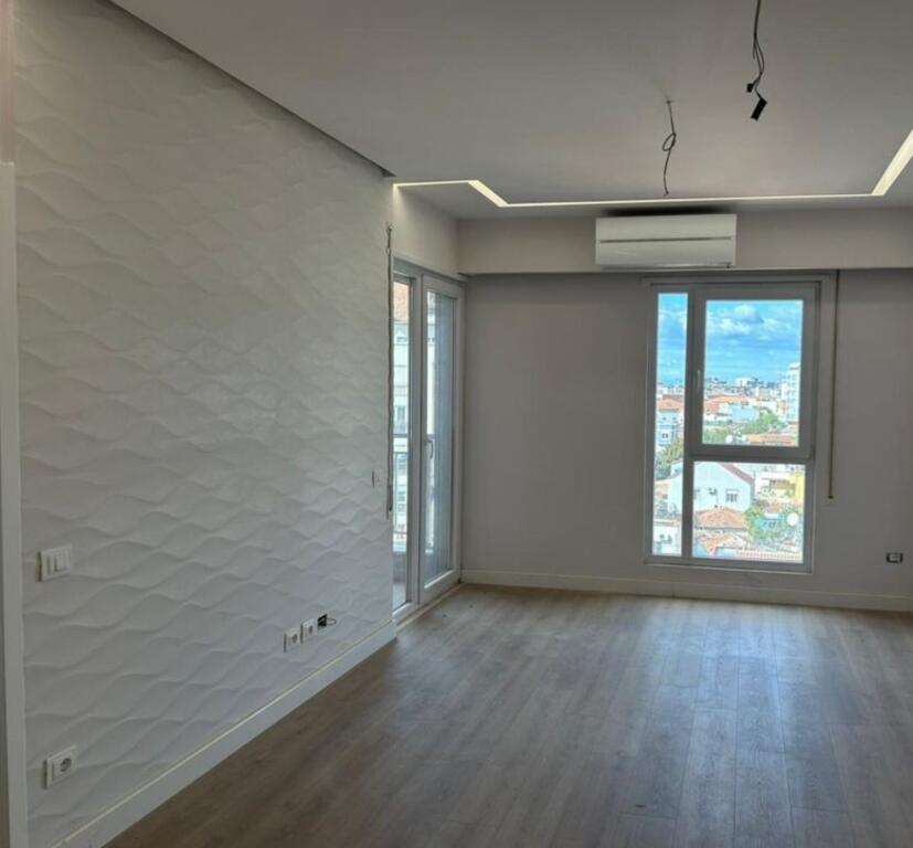 🌟 2+1 with Parking in Shkolla e Kuqe – For Sale in Strategic Location