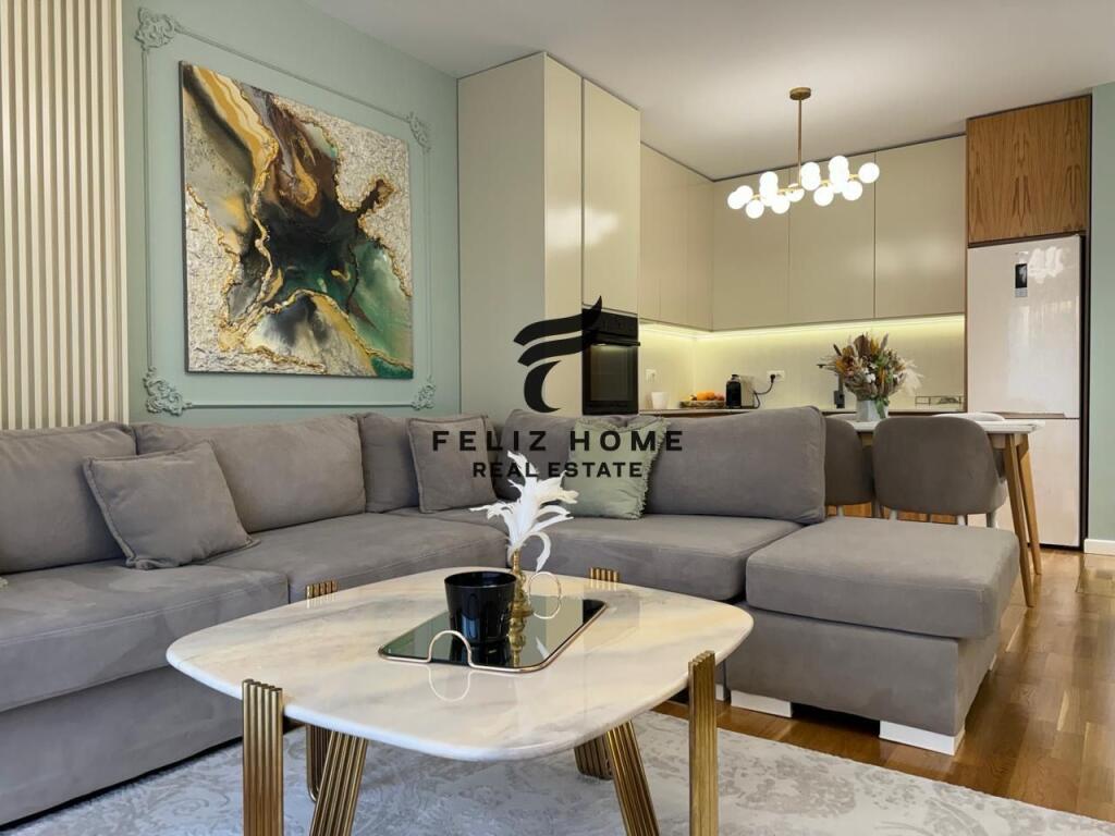 APARTAMENT ME QERA 1+1 RRUGA E BARRIKADAVE 1000 EURO