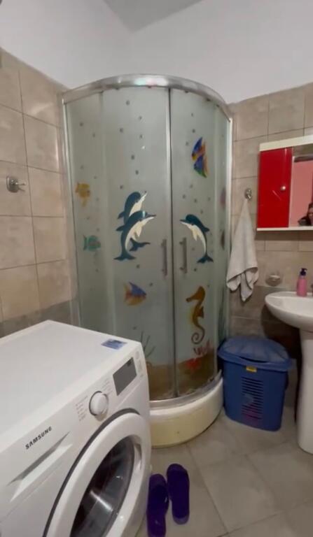 Apartament 2+1 me qera ne Misto Mame