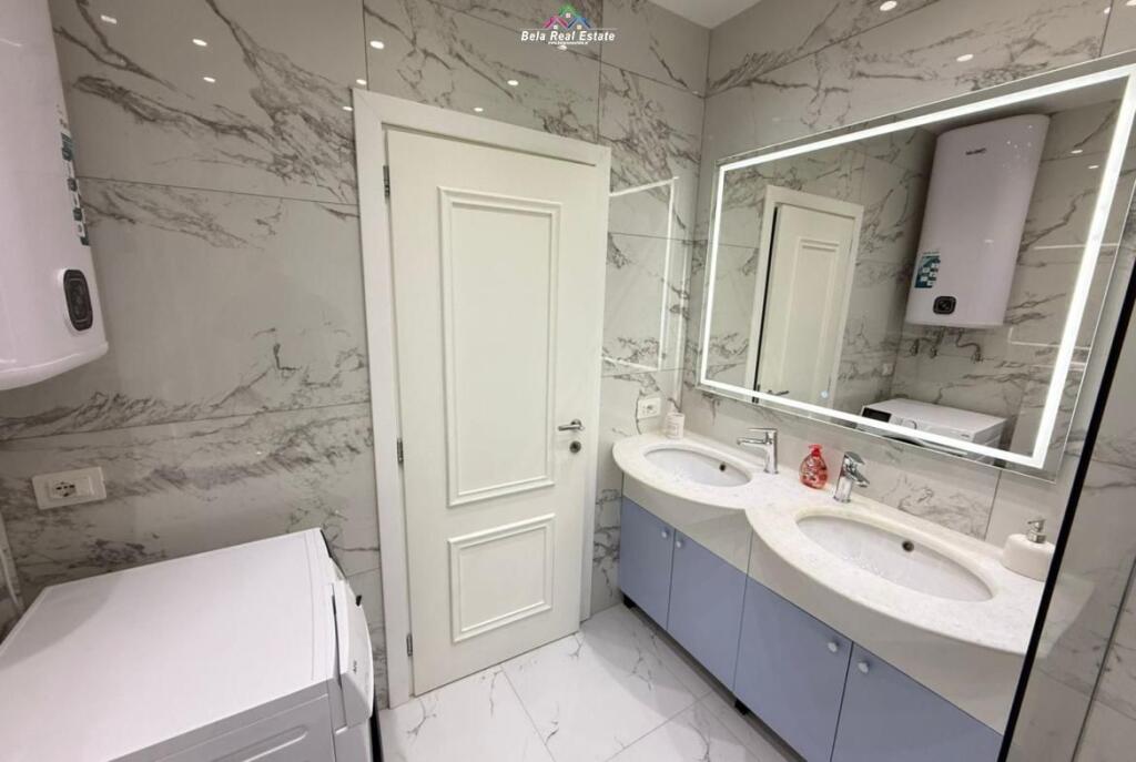 Apartament Me Qera 2+1+2 Tek Shallvaret (ID B2201712) Tirane