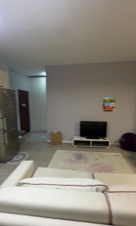 Jepet me qira 1+1 Rruga Jordan Misja 600€