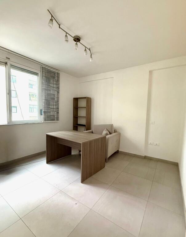 Apartament per Qera tek Myslym Shyri