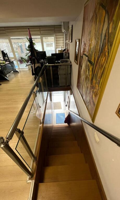 Jepet me Qira Zyrë – Rruga Sulejman Delvina!!!